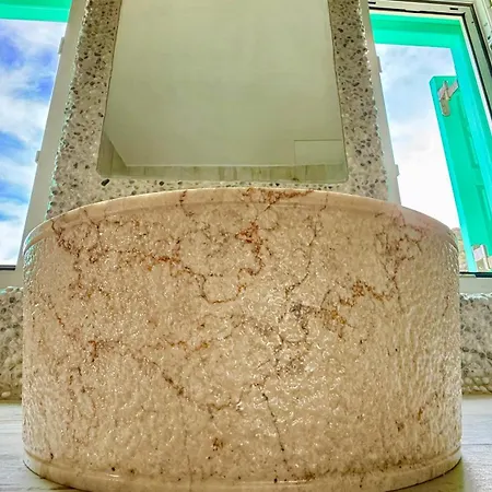 Milos Boathouse-between2seas Boutique *