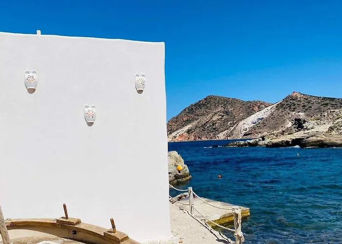 Вилла Milos Boathouse-between2seas Boutique Plaka (Milos)