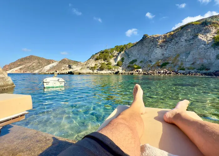 Milos Boathouse-between2seas Boutique * Plaka (Milos)