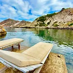Milos Boathouse-between2seas Boutique *