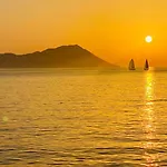 Milos Boathouse-between2seas Boutique Vila Plaka (Milos)