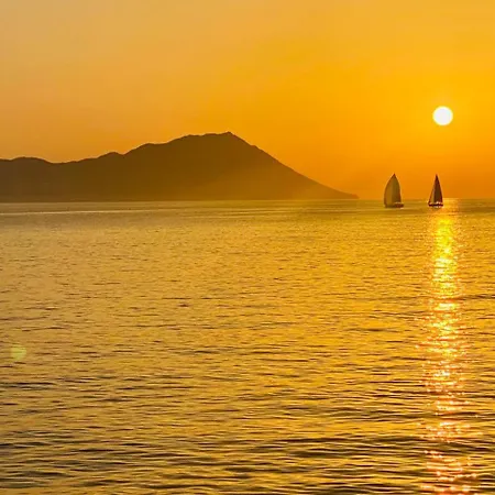 Milos Boathouse-between2seas View-stunning Sunset View Villa Plaka (Milos)