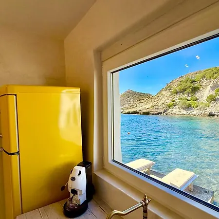 Villa Milos Boathouse-between2seas View-stunning Sunset View